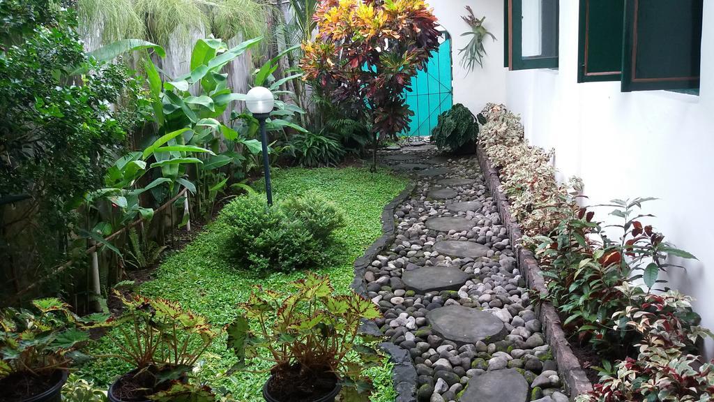 Ferienwohnung Ndalem Gamelan Yogyakarta Exterior foto