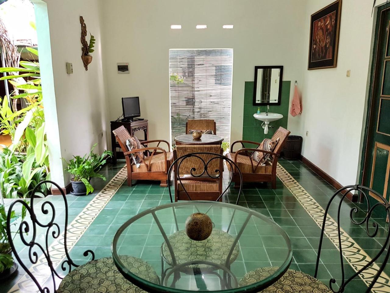 Ferienwohnung Ndalem Gamelan Yogyakarta Exterior foto