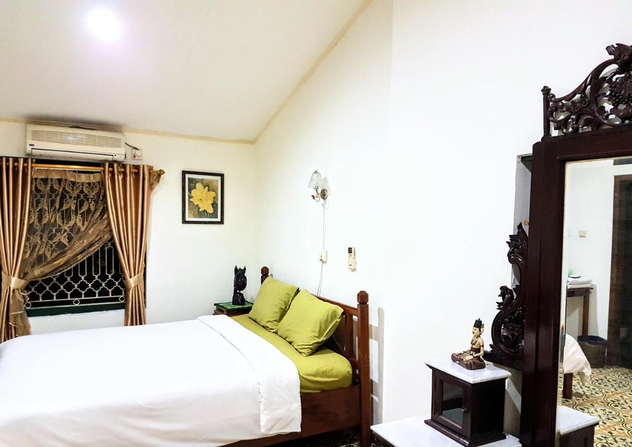 Ferienwohnung Ndalem Gamelan Yogyakarta Exterior foto